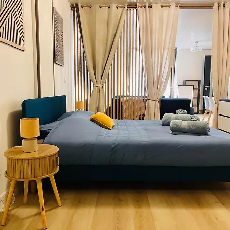 Le Faubourg Saint-martin Silver&blue Apartamento *